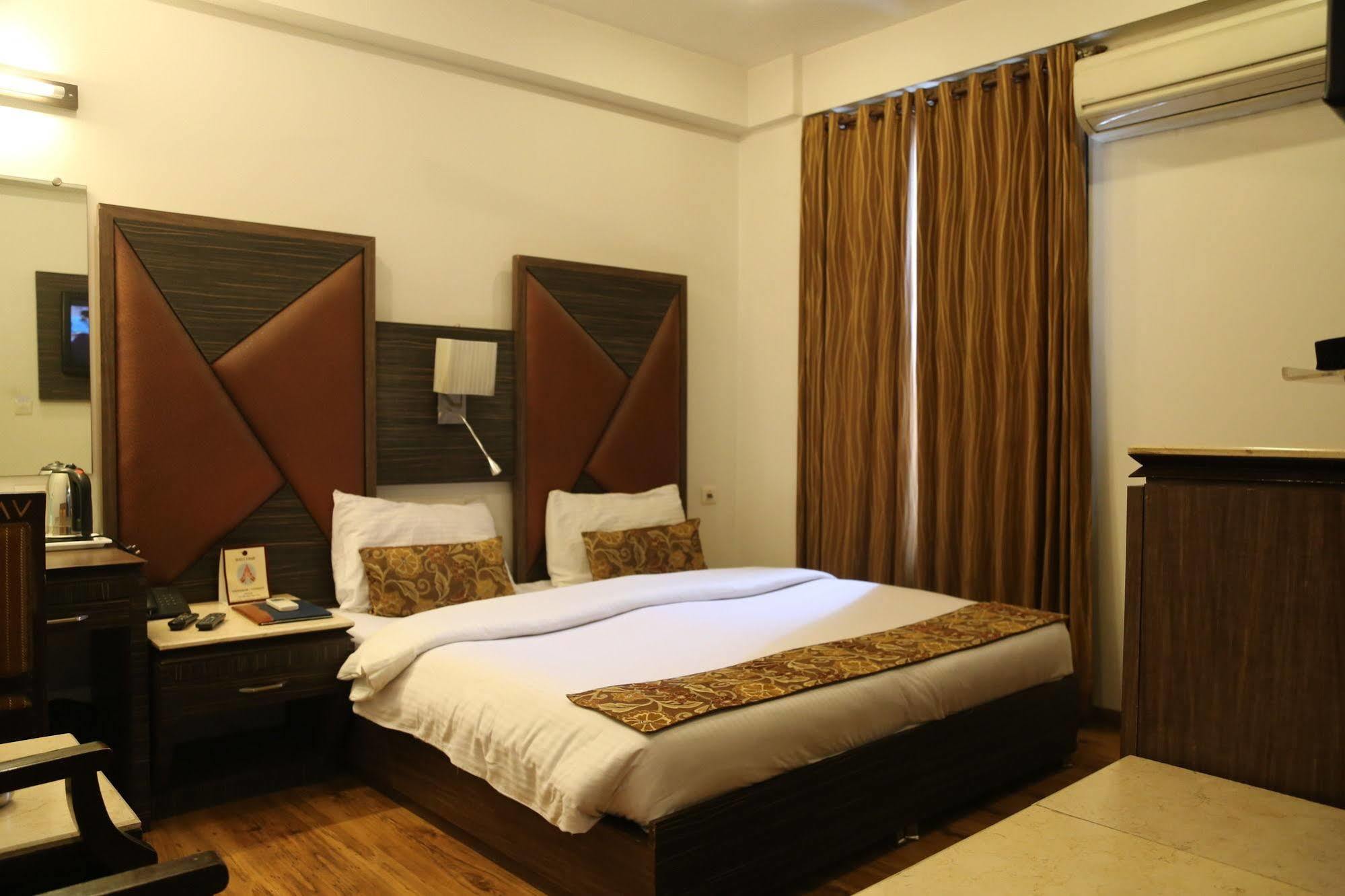 Hotel Sunstar Heights Delhi  Luaran gambar